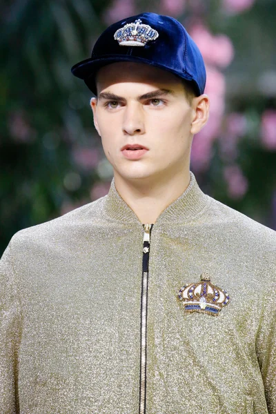 Look 81